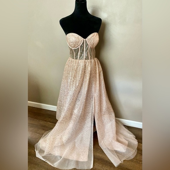 jules & cleo Dresses & Skirts - Jules & Cleo strapless corset top A-line sequin rose gold gown sz 14 prom party